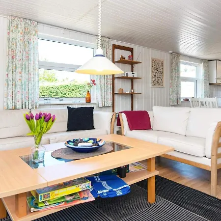 8 Person In Alling Bro Vakantiehuis Nørager