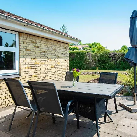8 Person In Alling Bro Vakantiehuis *