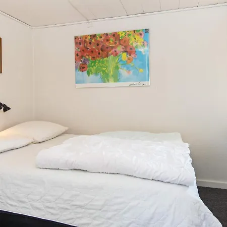 8 Person In Alling Bro Vakantiehuis